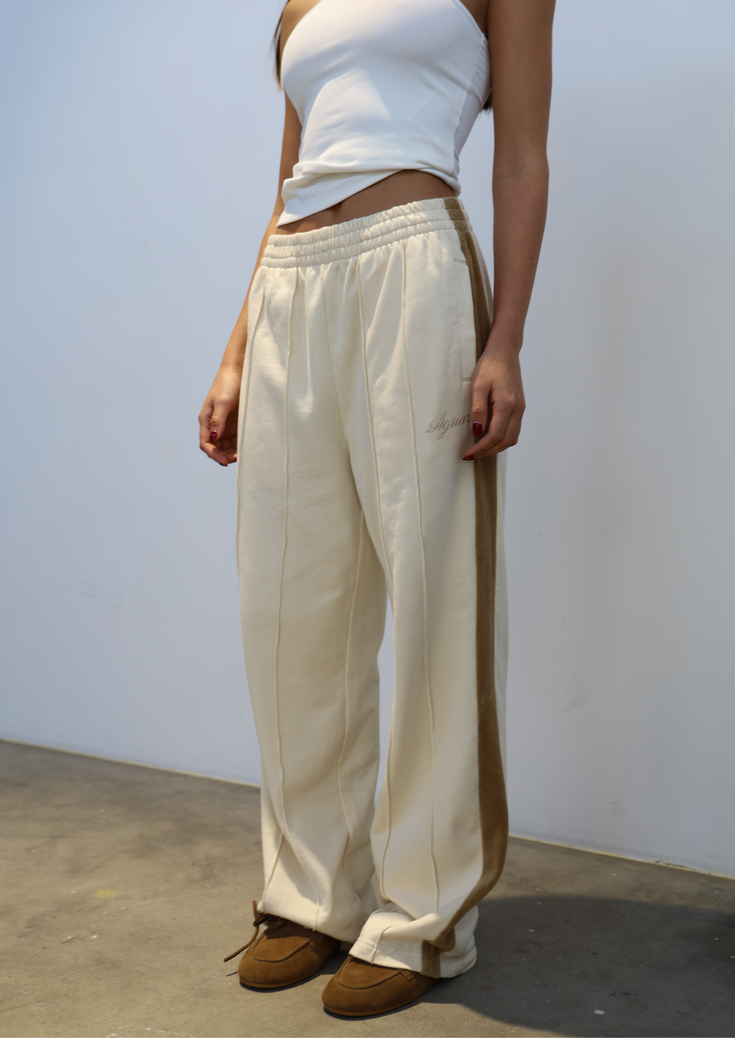 Ecru/ Brown Sweatpant