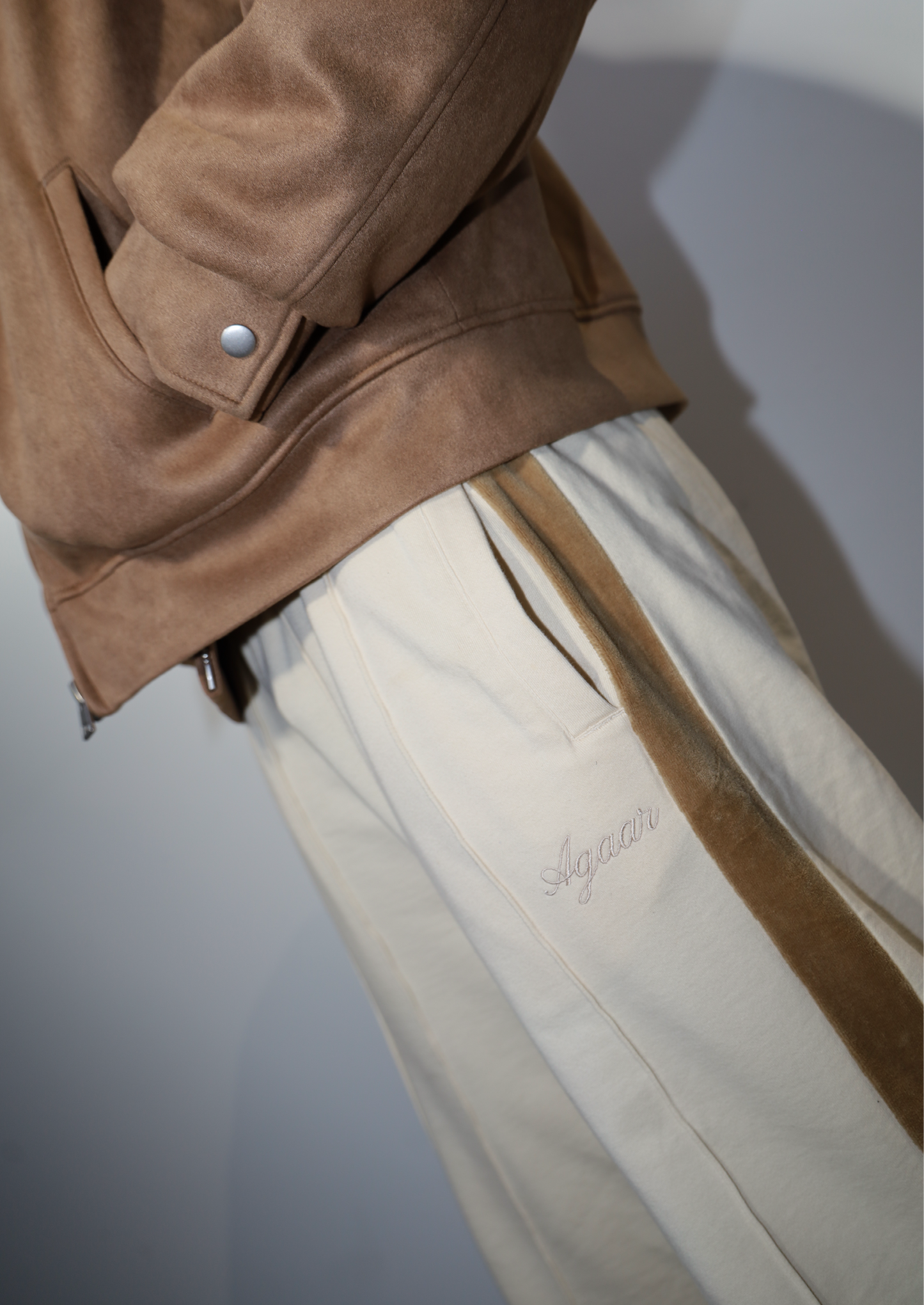 Ecru/ Brown Sweatpant